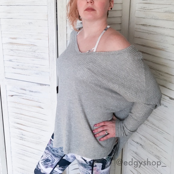 THE EDGY SHOP Tops - V Neck Thermal Long Sleeve Top